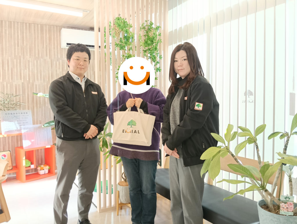 川越線「南古谷駅」最寄りの中古マンションをご購入いただきました。フルリフォーム済みのペット可マンションで、明るく開放的な角部屋を気に入ってくださいました。ワンちゃんとの豊かで楽しい生活をお過ごしいただけますよう願っております。